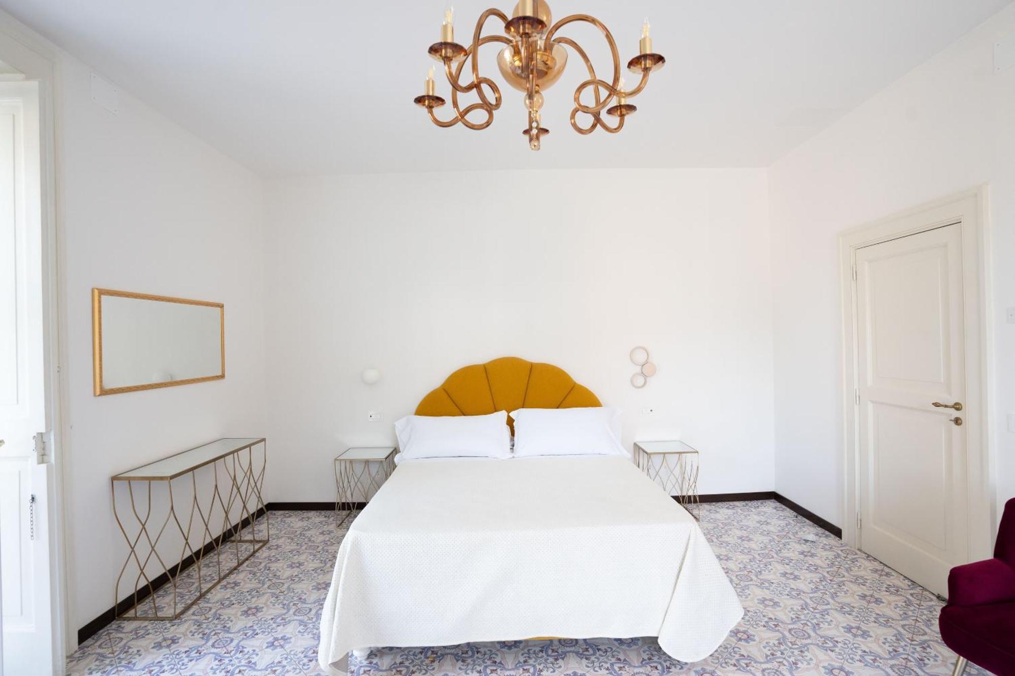 Casa Enzina Hotel Sorrento Exterior photo